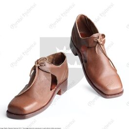 SHOE 17TH C. BROWN